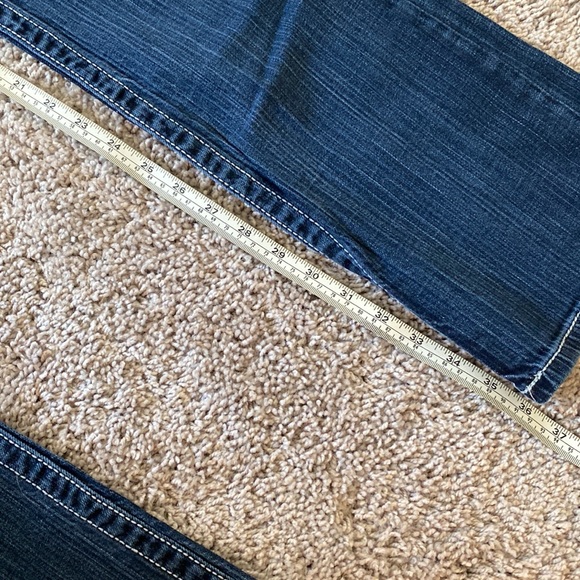 BKE Bootcut (Slim) Jeans style:Stella, Size 30x37.5 - Picture 10 of 10